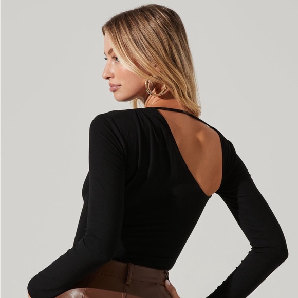 ASTR REVOLVE Black bodysuit revolve with cut outs XS - Picture 1 of 4